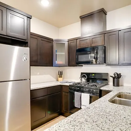 Single-Story Apt, 3 Mi To Fort Bliss!